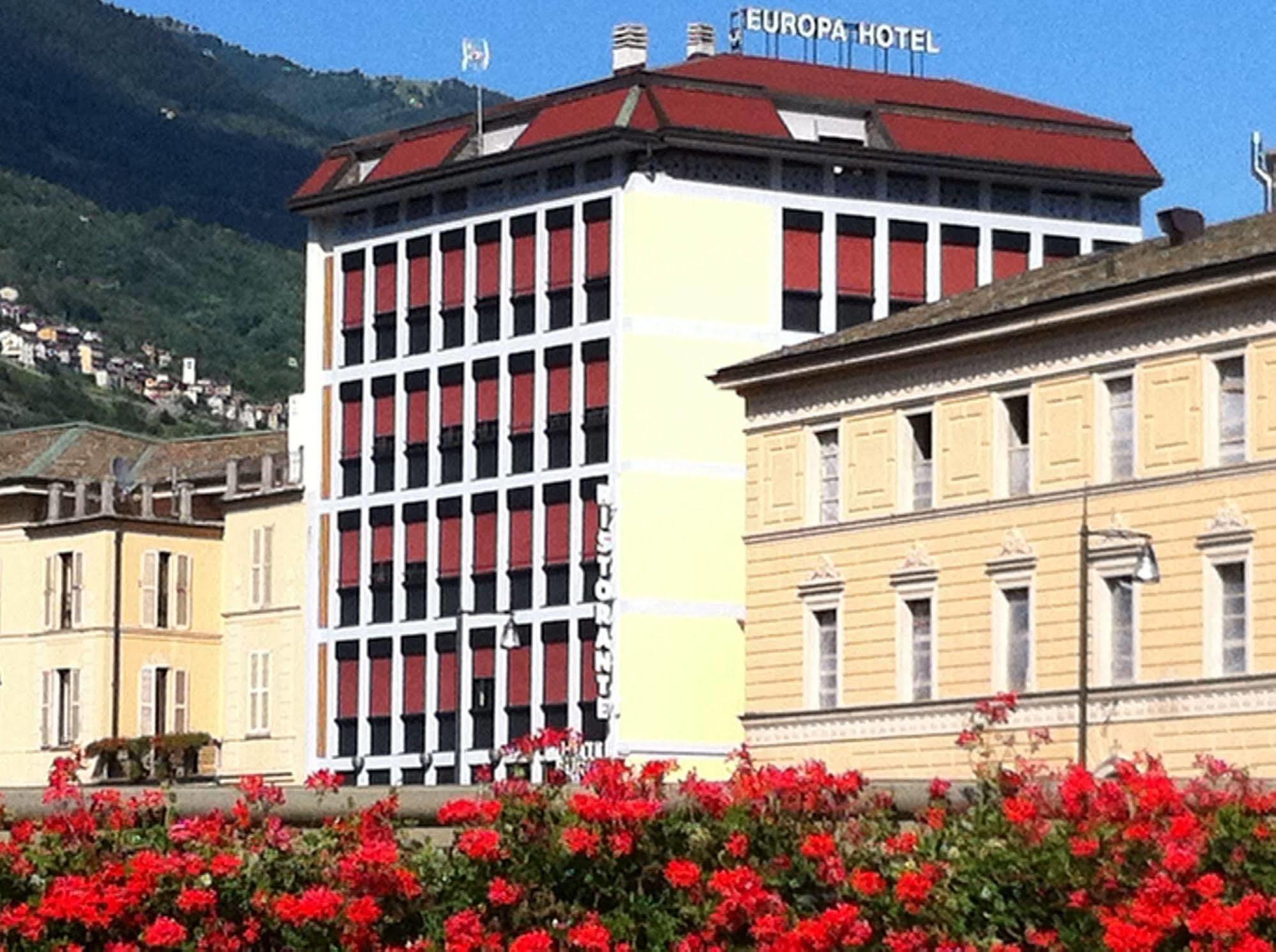 Hotel Europa Sondrio Buitenkant foto